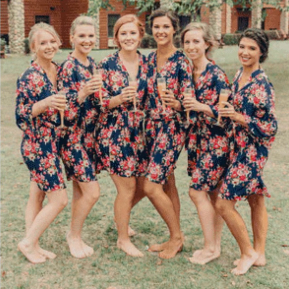 Kennedy Blue Women’s Floral Bridesmaid Robe - Navy Blue NWT One Size Fits Many